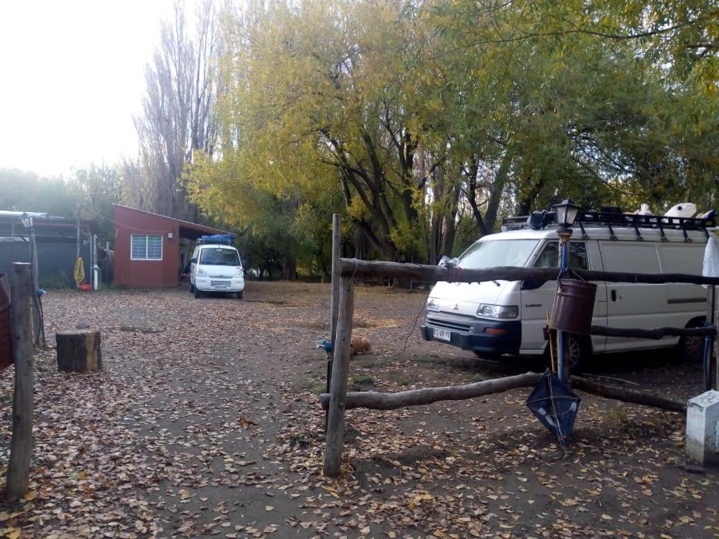 Camping Y Hostal El Ovejero Эль-Калафате Экстерьер фото